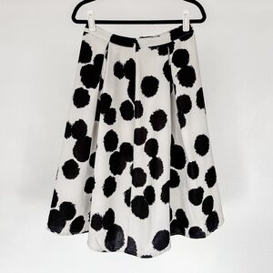 Who What Wear Black and Cream Skirt Small